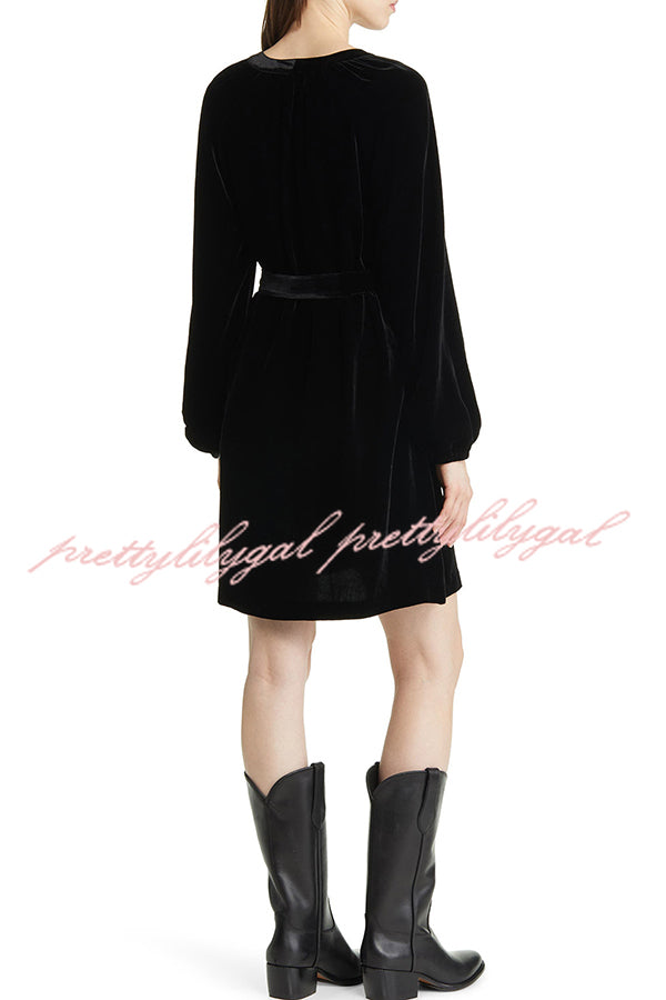 Solid Color Velvet Long-sleeved V-neck Lace-up Mini Dress