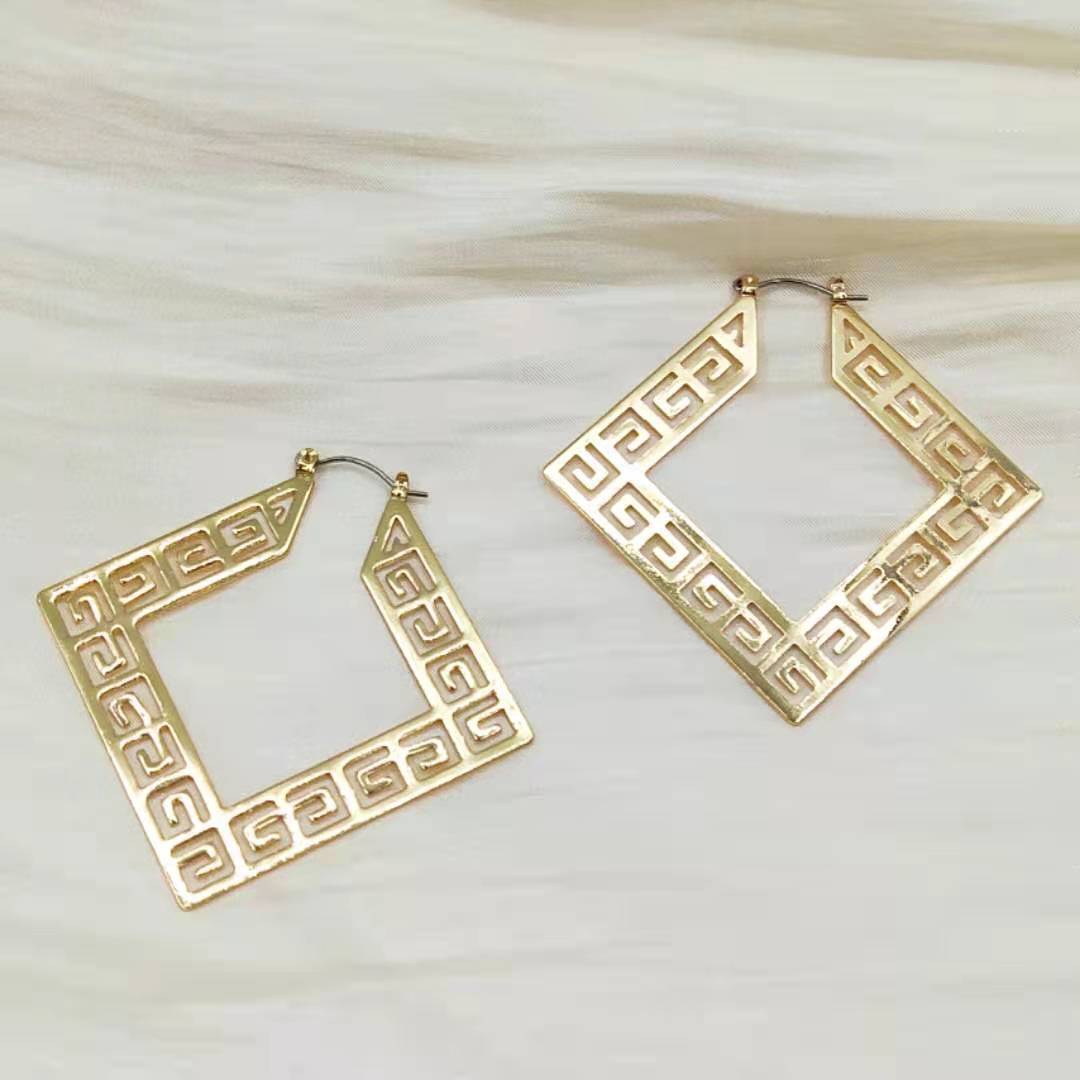Hollow Geometric Pattern Earrings