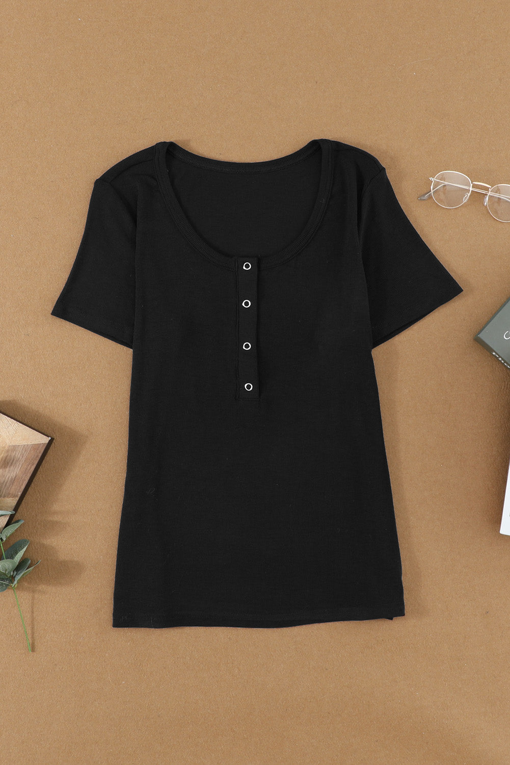 Women's Black Short Sleeve Scoop Neck Buttoned Front Ribbed Knit Top