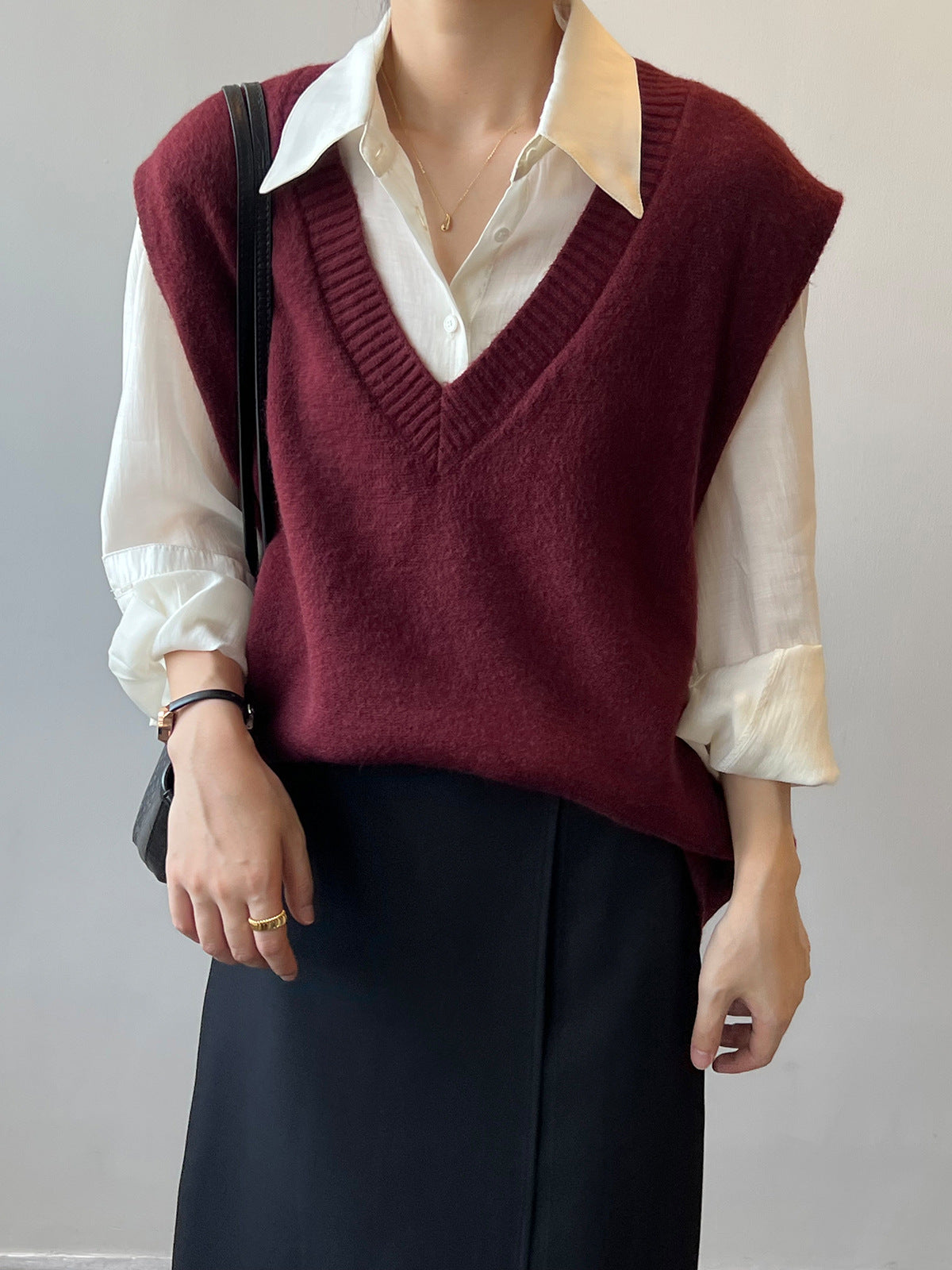 V-Neck Soft Waxy Loose Knit Vest