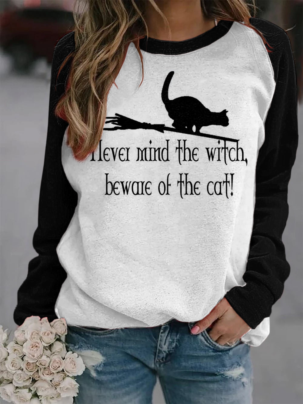 I Level Mind The With .Bewale Of The Cat! Print Cotton Blend Cozy Sweatshirt