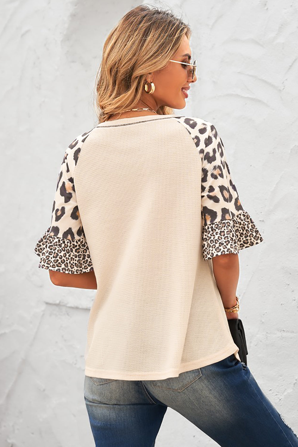 Women's Mixed Leopard Ruffle Sleeve Waffle V Neck Knit Top