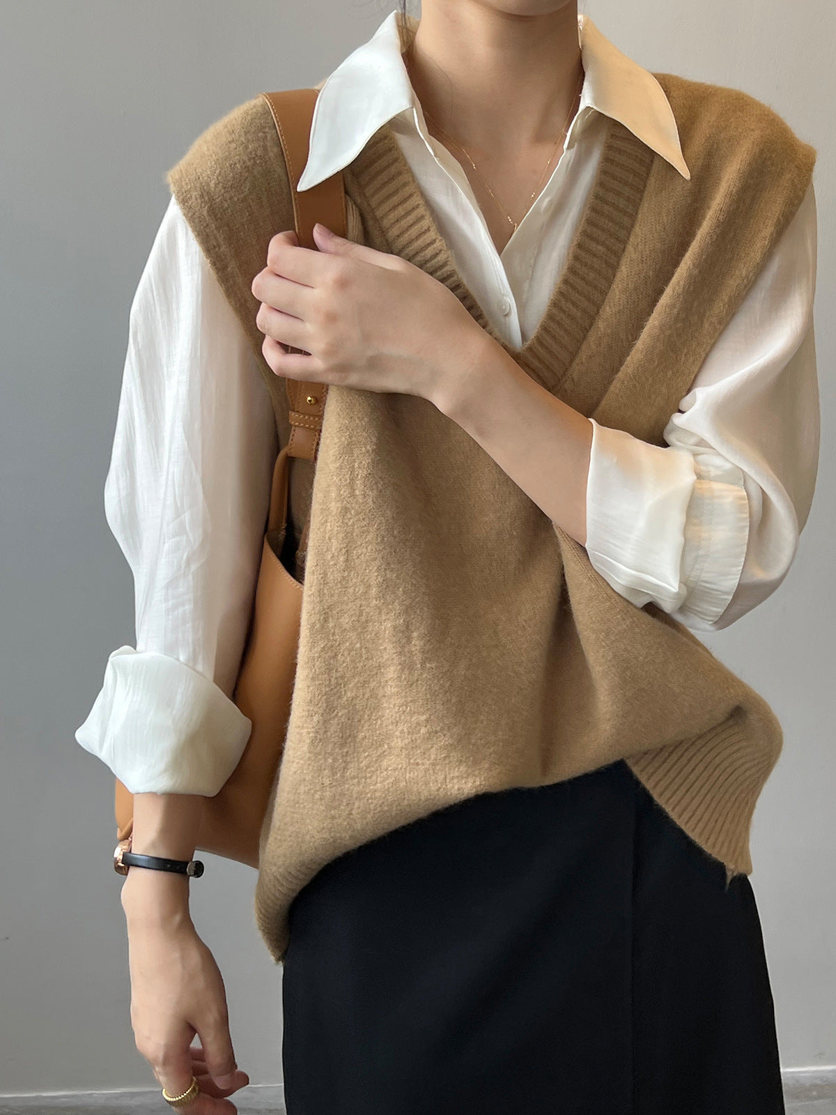 V-Neck Soft Waxy Loose Knit Vest