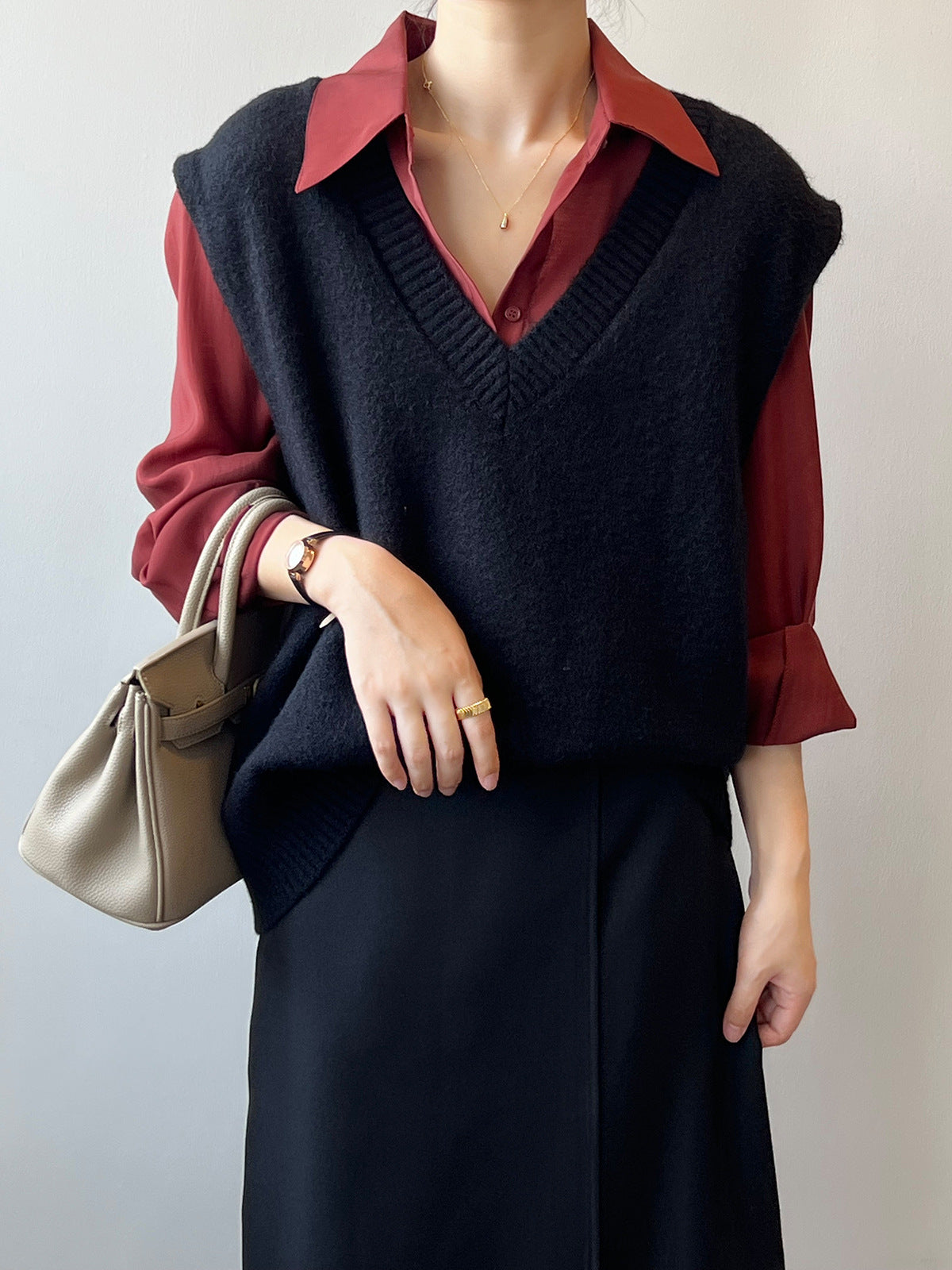 V-Neck Soft Waxy Loose Knit Vest