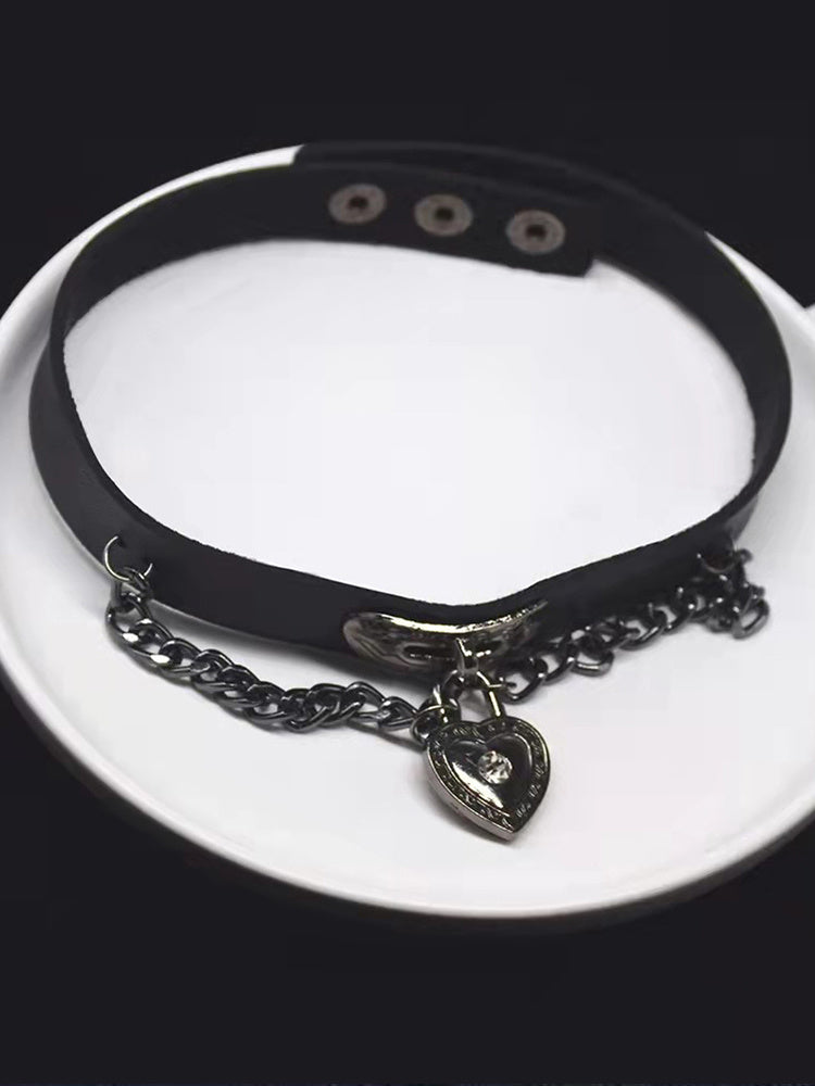 Gothic Vintage Leather Necklace