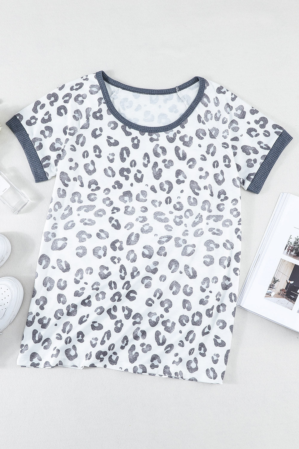 Women's Womens Short Sleeve O Neck Gray Trim Leopard Tee