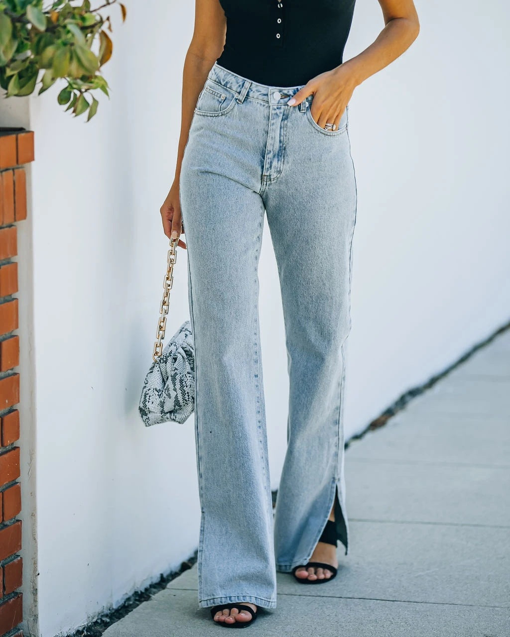 Women's Washed slit mid-rise elegant jeans