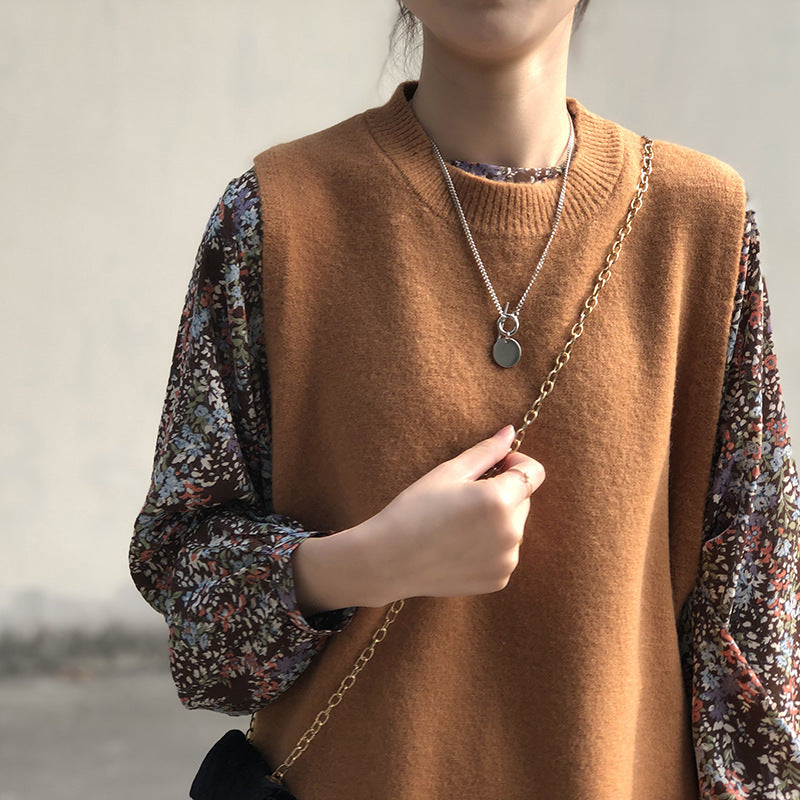 Solid color casual knitted vest