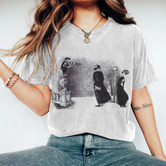 Vintage The Doubtful Guest Edward Gorey Print Round Neck Casual T-Shirt