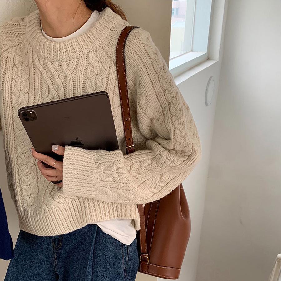Chic Twisted Design Sweater -Ivory