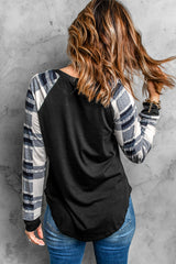 Women's Monochrome Plaid Long Sleeves Black Pullover Top