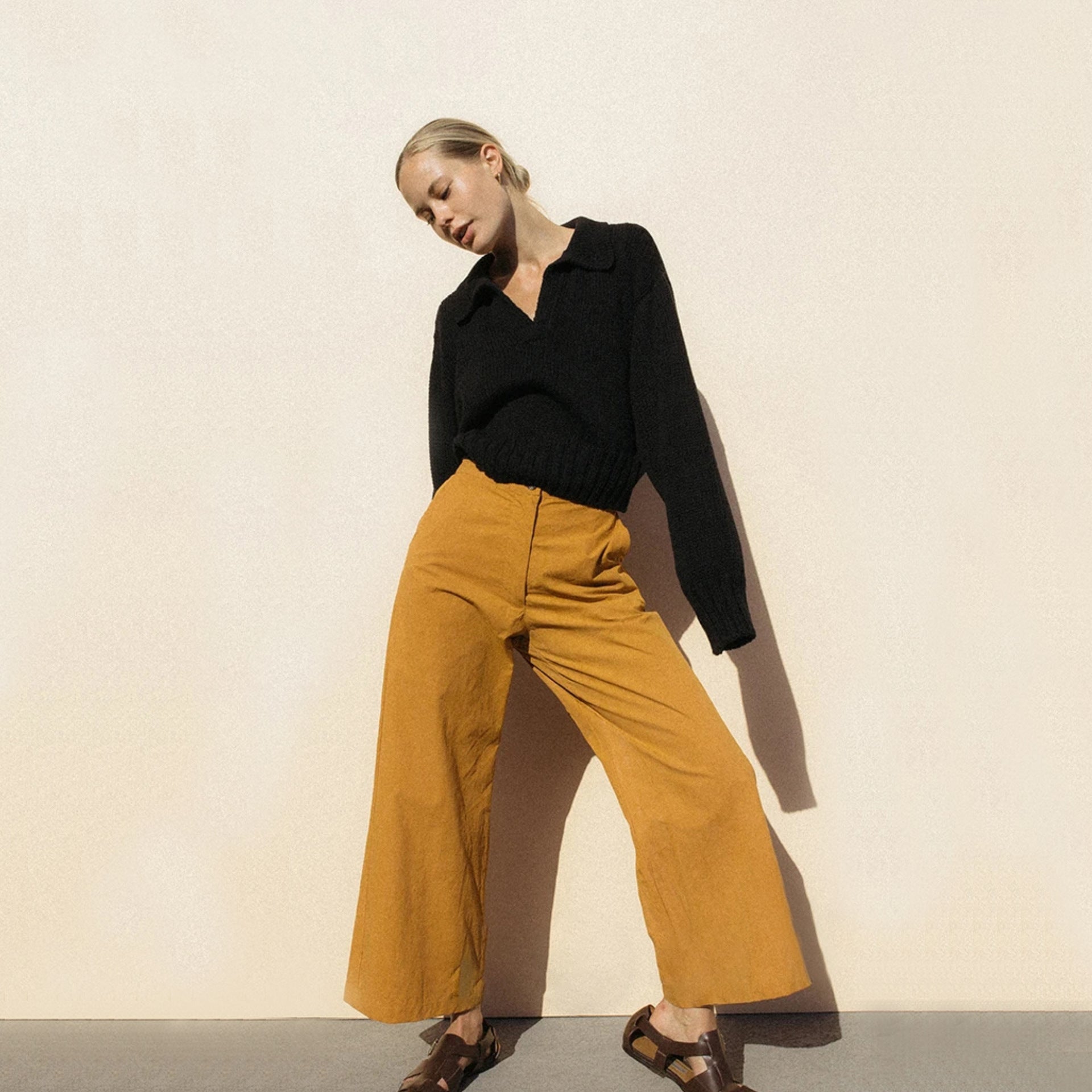 Chic Solid Color Lapel Sweater