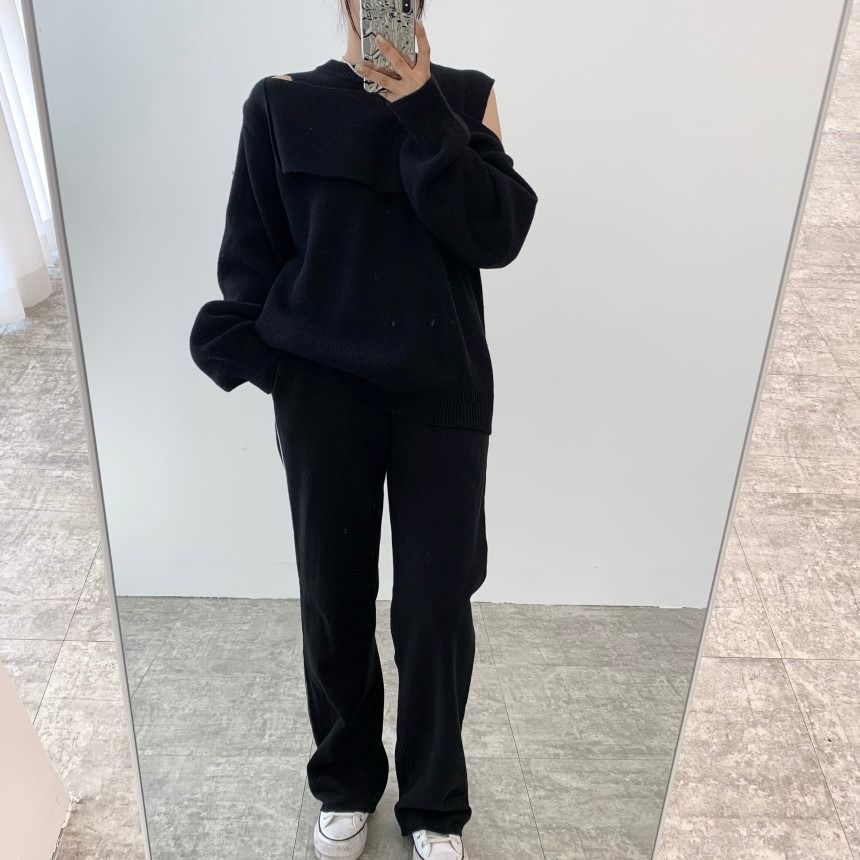 Retro niche irregular off-the-shoulder sweater