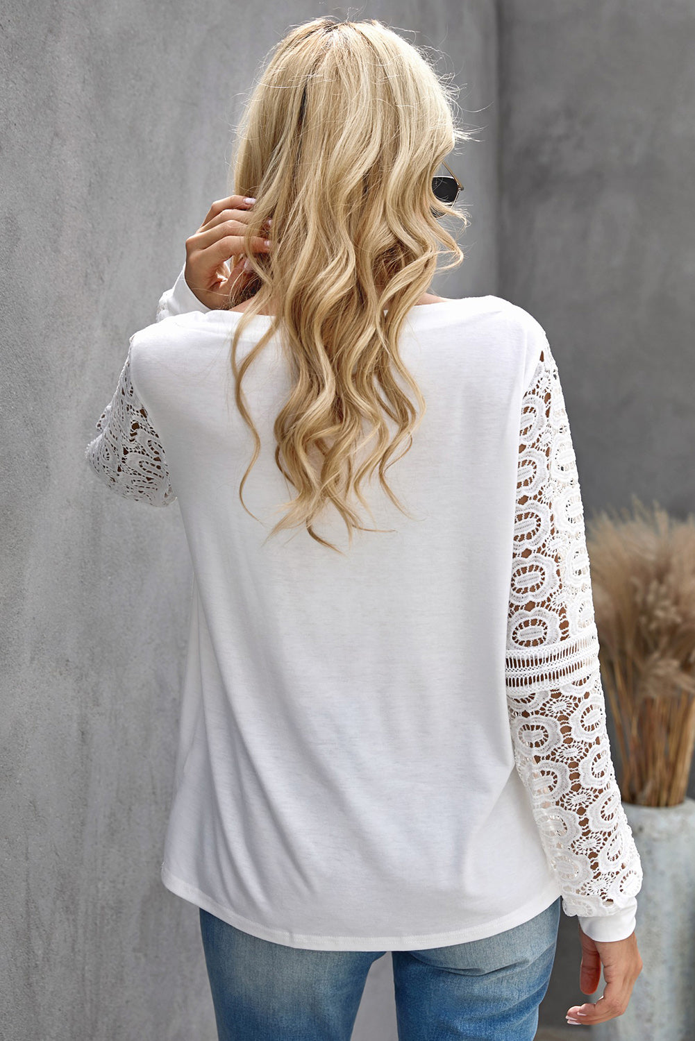 Women's Chic White Lace Long Sleeve Top