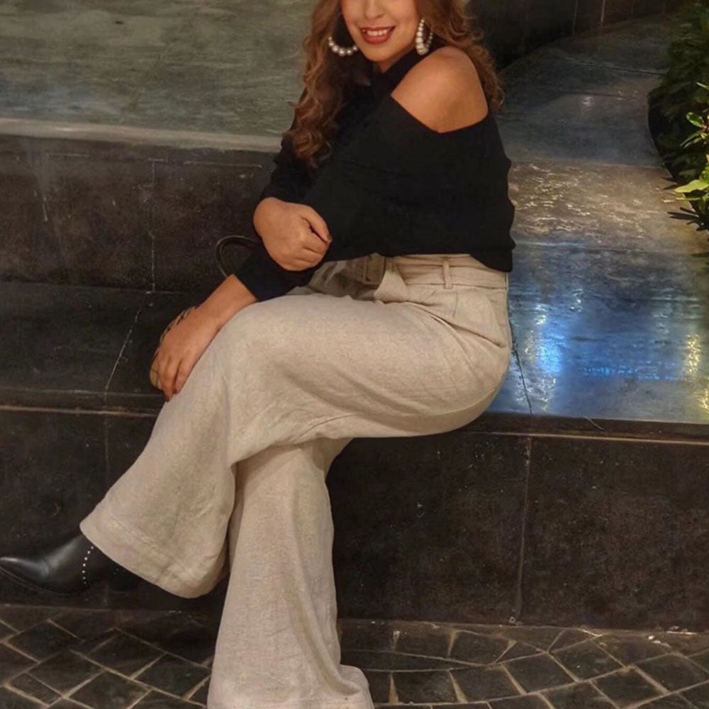 Fashion cross neck, off-the-shoulder loose knit